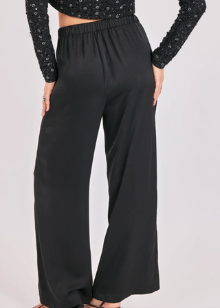 Sadie & Sage Romy Satin Pleated Pant