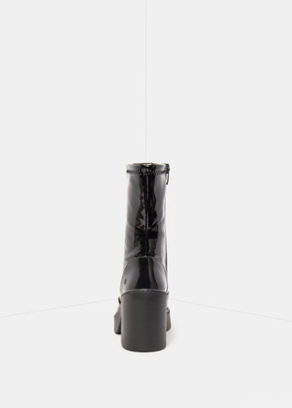 *art 1973 Berna Boot