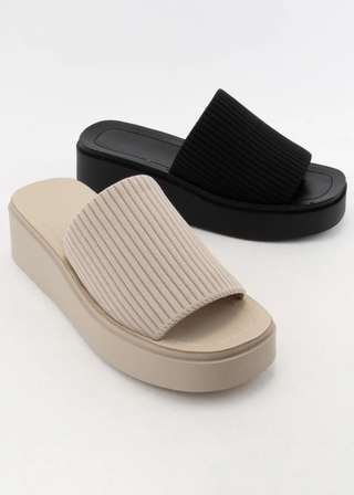 Soda Farley Stretchable Platform Slide
