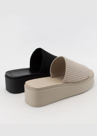 Soda Farley Stretchable Platform Slide
