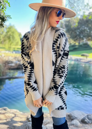 Amoli Aztec Printed Lightweight Cardigan with Pockets