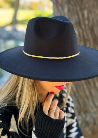 Amoli Gold Snake Chain Fedora Hat