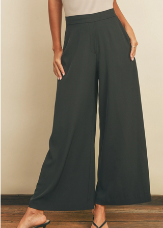Dress Forum Extra Wide Leg Pull-On Pants