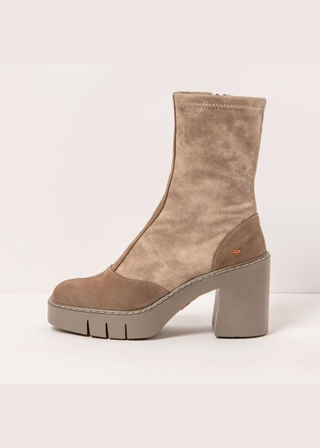 *art 1973 Berna Boot