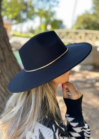Amoli Gold Snake Chain Fedora Hat