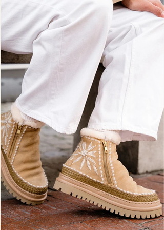 Laidback London Setsu 4.0. Floral Ankle Boot