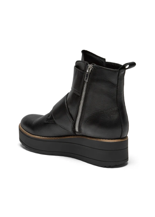 Silent D Nieras Boot