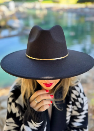 Amoli Gold Snake Chain Fedora Hat