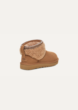 UGG Classic Ultra Mini Maxi Curly Boot