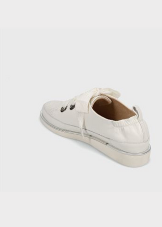 Vaneli Quoin Sneaker