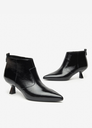 NeroGiardini Hamlet Kitten Heel Boot