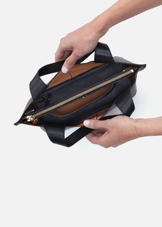 HOBO Vida Small Tote