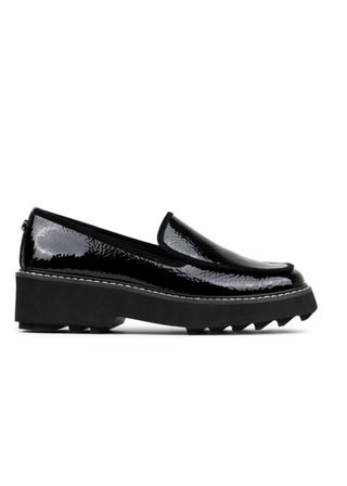 Donald Pliner Peggi Lugg Loafer