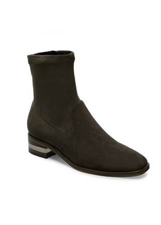 Silent D Fuller Boot