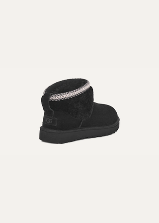 UGG Classic Ultra Mini Maxi Curly Boot