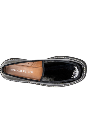 Donald Pliner Peggi Lugg Loafer