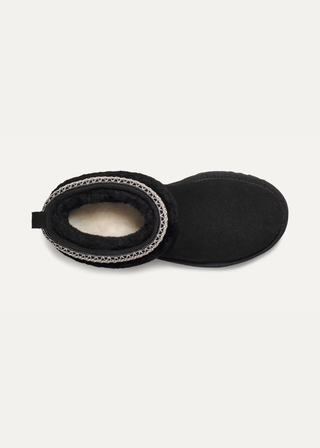 UGG Classic Ultra Mini Maxi Curly Boot