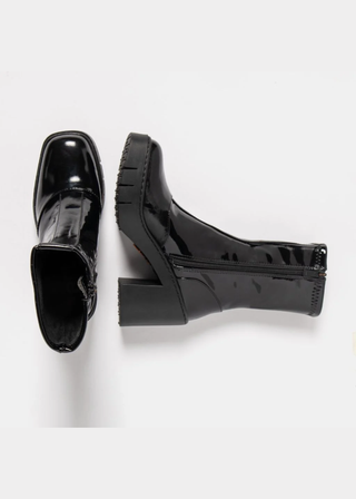 *art 1973 Berna Boot