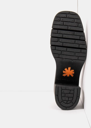 *art 1973 Berna Boot