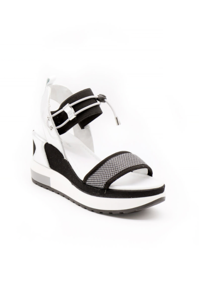 NeroGiardini Elastico Wedge Sandal